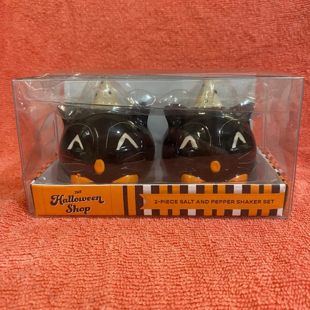 NIB - The Halloween Shop - Black Cat Salt and Pepper Shaker Set